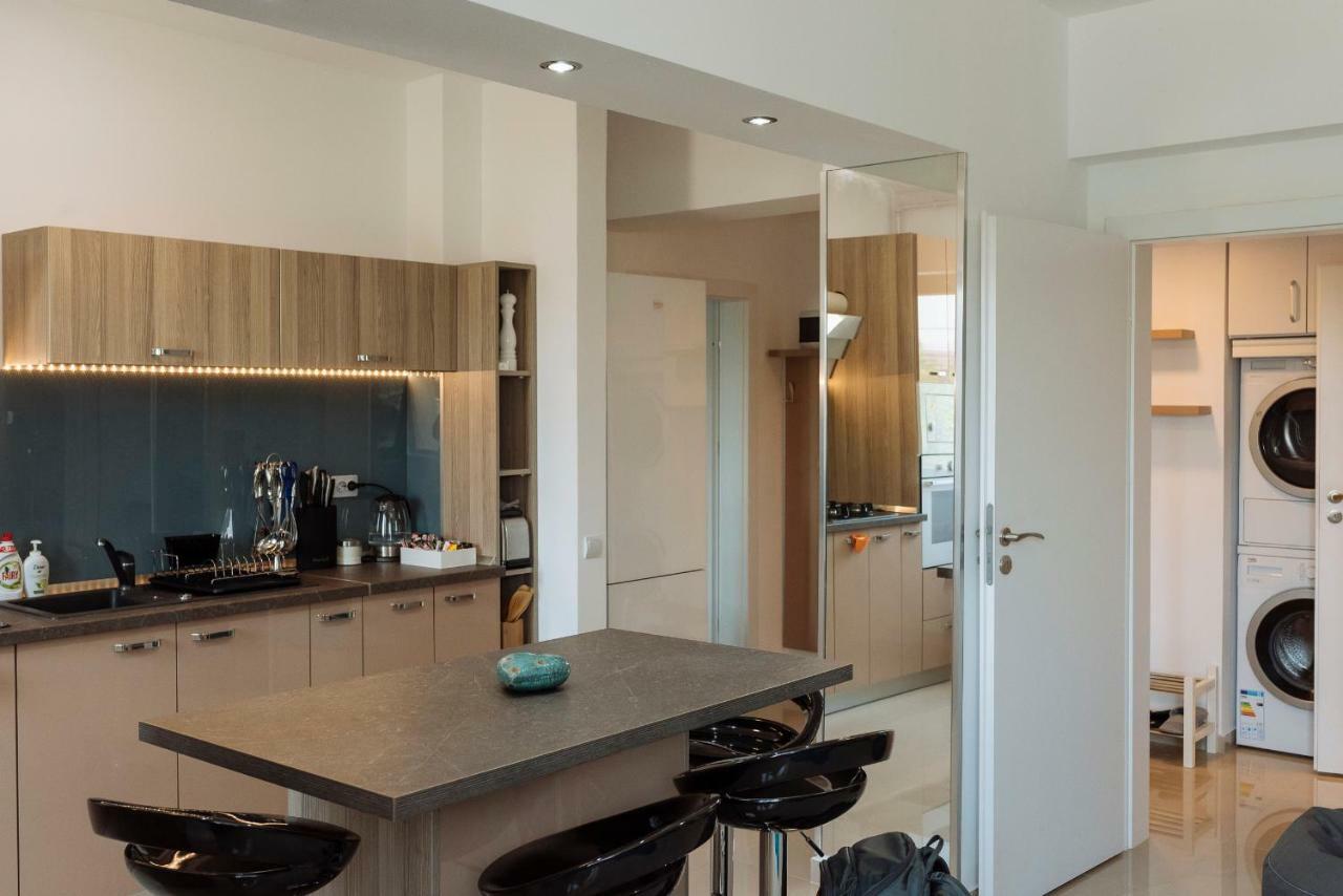 Luxury Flat 9 Near Metro Appartement Boekarest Buitenkant foto