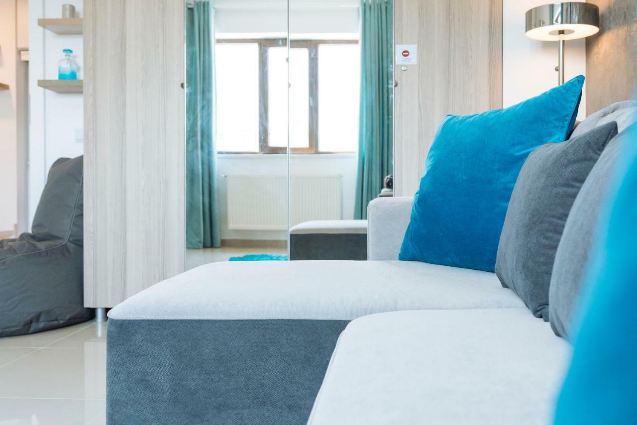 Luxury Flat 9 Near Metro Appartement Boekarest Buitenkant foto