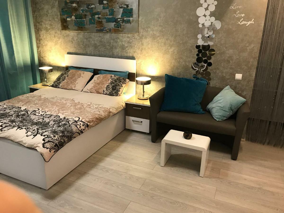 Luxury Flat 9 Near Metro Appartement Boekarest Buitenkant foto