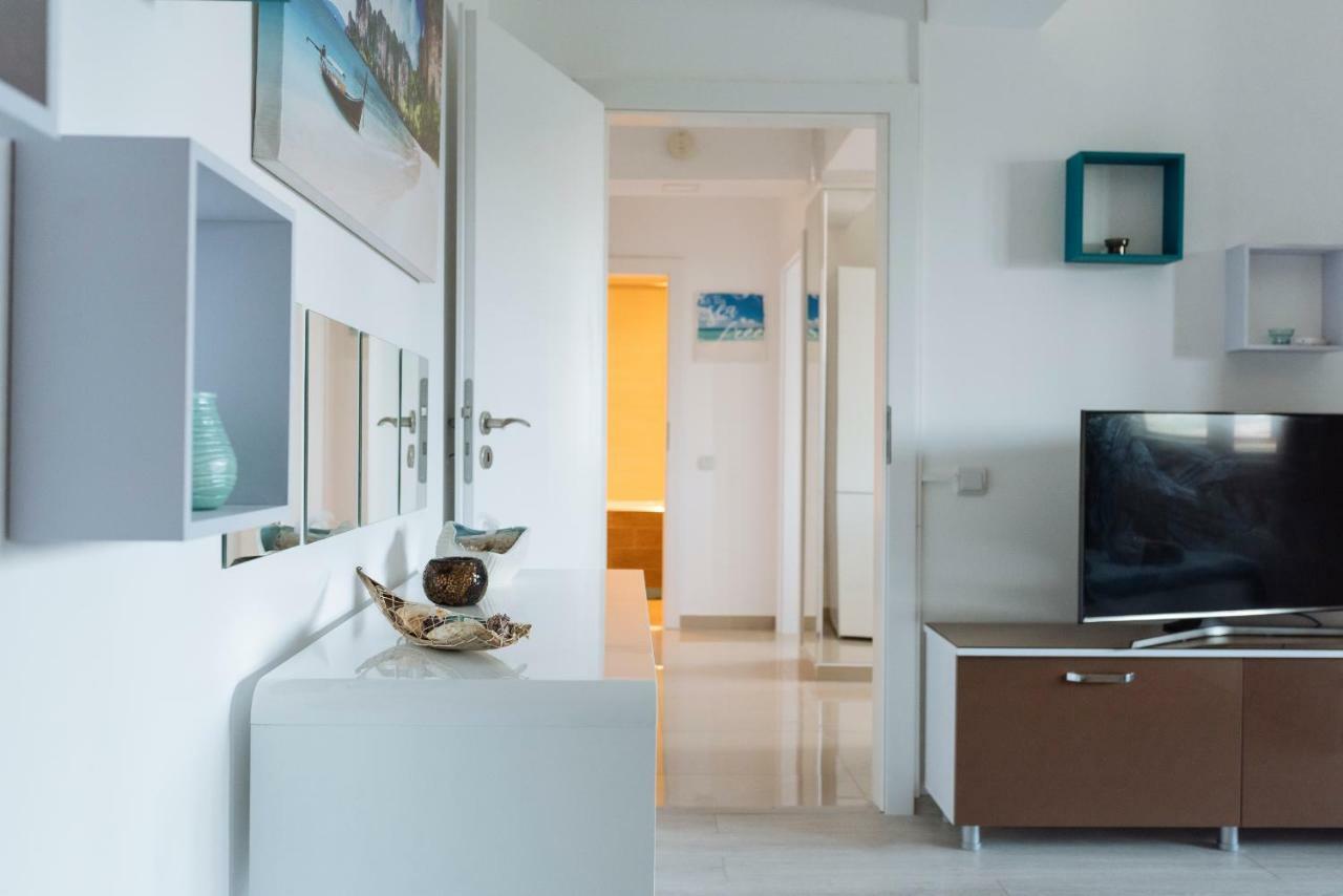 Luxury Flat 9 Near Metro Appartement Boekarest Buitenkant foto