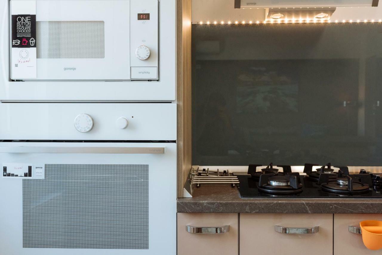 Luxury Flat 9 Near Metro Appartement Boekarest Buitenkant foto