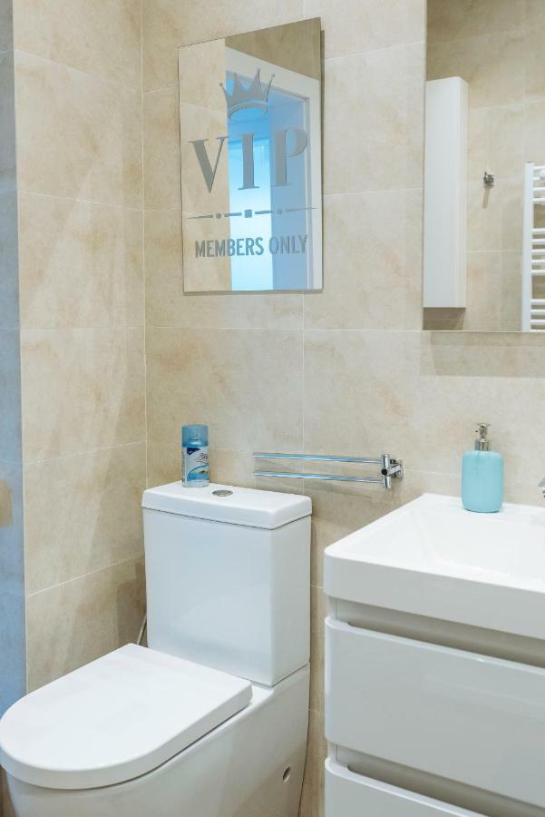 Luxury Flat 9 Near Metro Appartement Boekarest Buitenkant foto